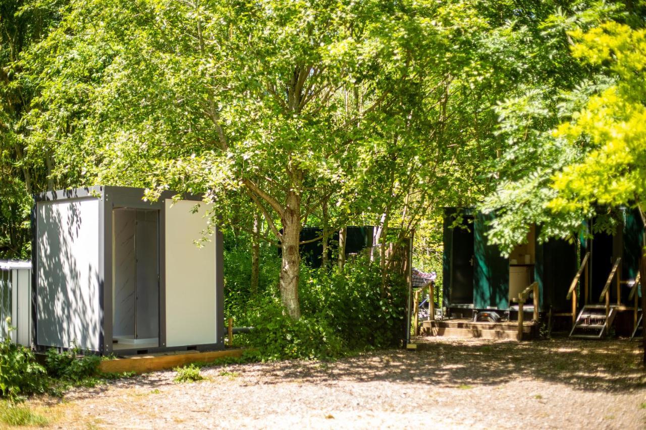 ホテル Dgg Woodland Escape South Barrow エクステリア 写真
